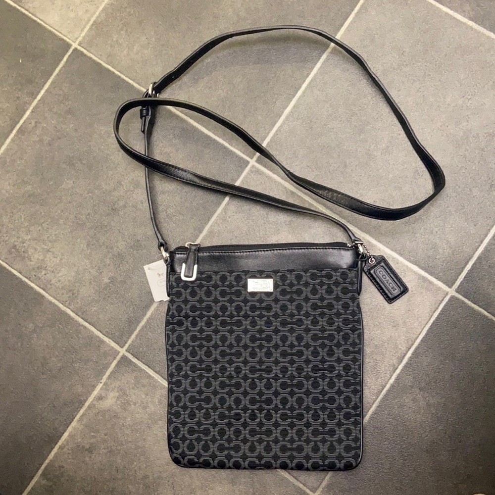 🖤COACH CROSSBODY 🖤